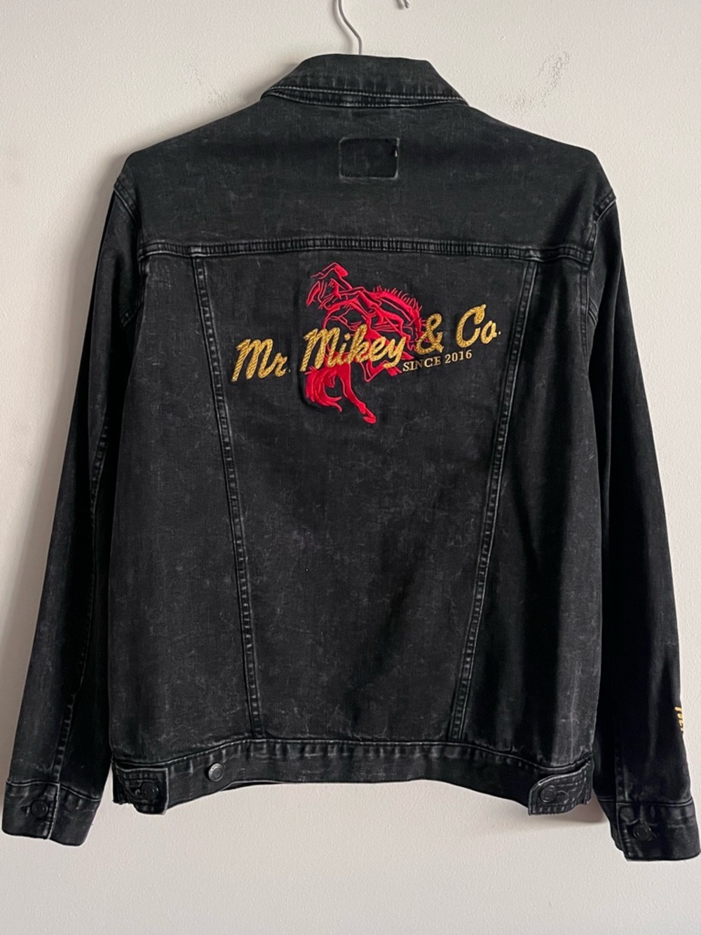 Mikey’s Regular Fit Denim Trucker Jacket - M - Picture 6 of 8
